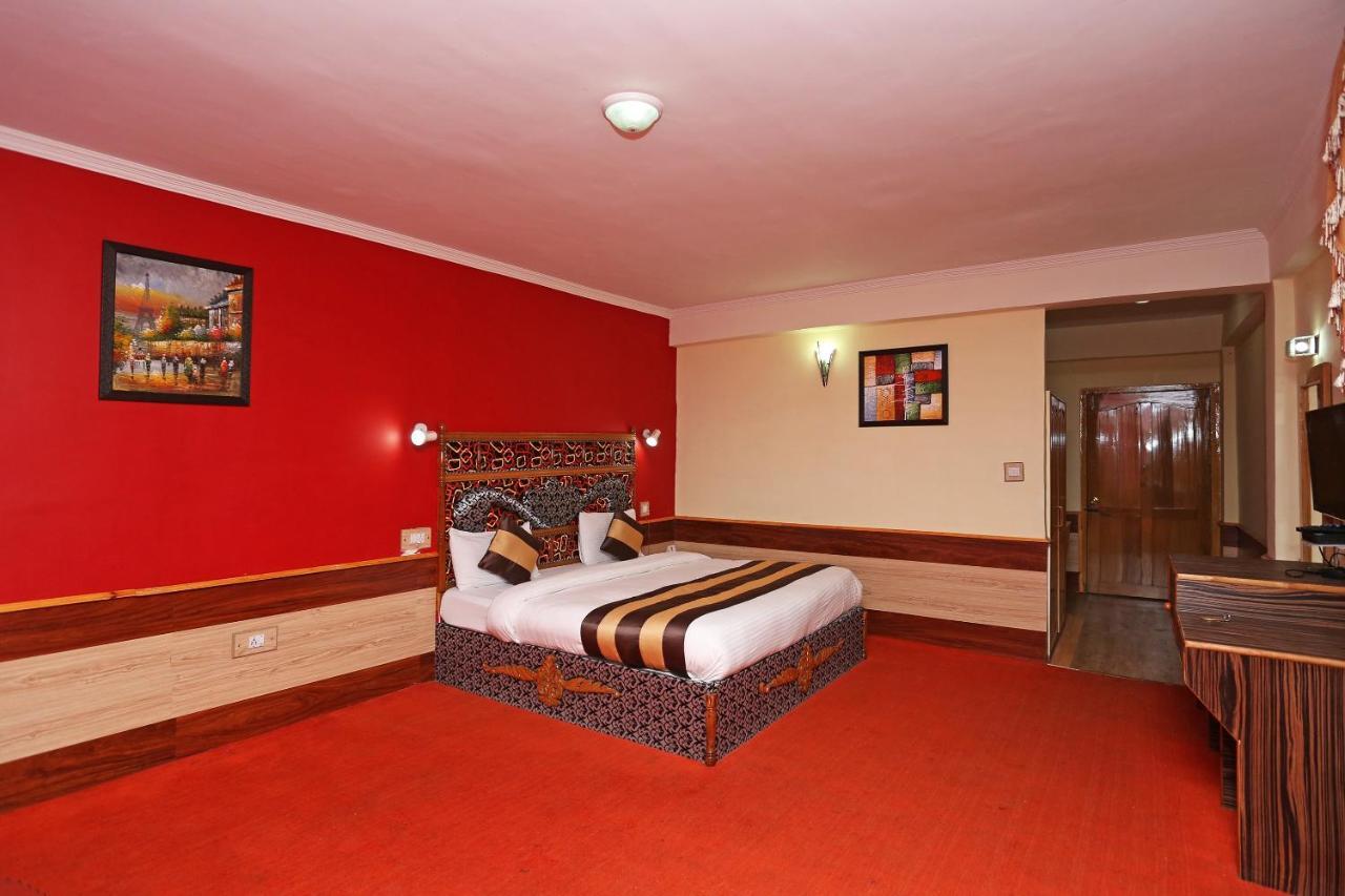 Oyo 6369 Ishaan 3*